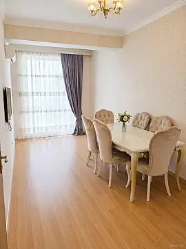 Kirayə verilir 2 otaqlı mənzil 106 m² — Bakı, Nərimanov 2 otaq 106.00 m²