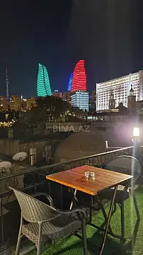 Satılır 8 otaqlı mənzil 310 m² — Bakı 8 otaq 310.00 m²