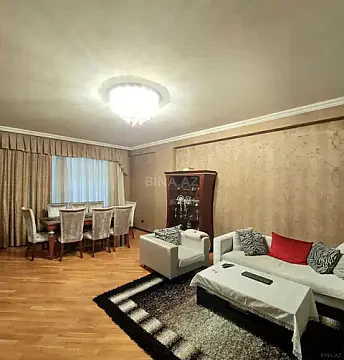 Kirayə verilir 3 otaqlı mənzil 150 m² — Bakı 3 otaq 150.00 m²