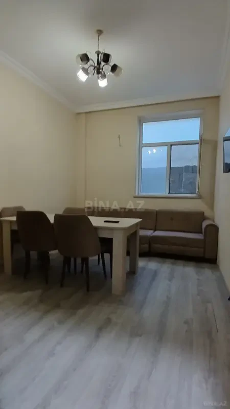 Kirayə verilir 2 otaqlı mənzil 50 m²