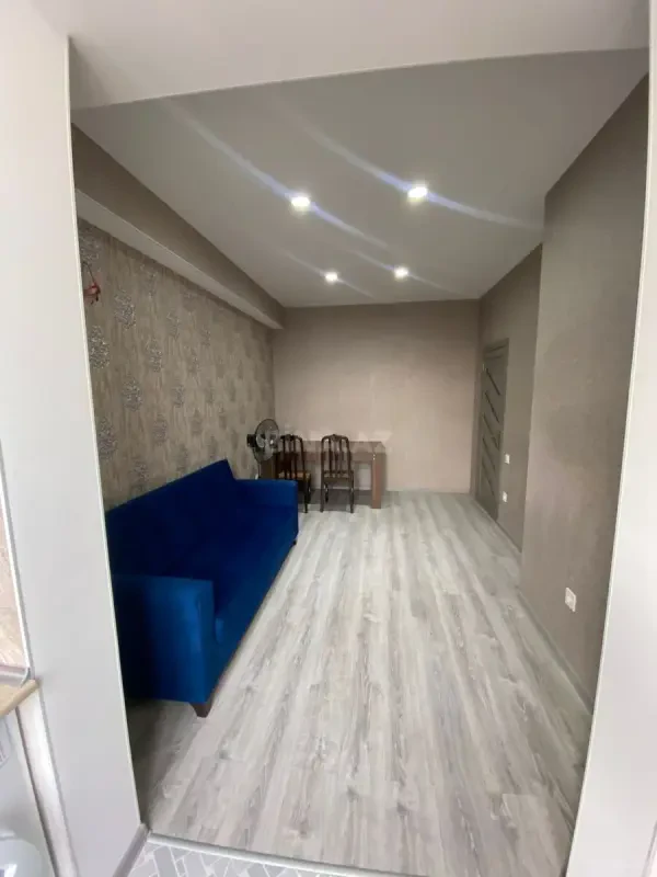 Kirayə verilir 2 otaqlı mənzil 50 m²