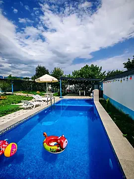 Kirayə verilir 4 otaqlı həyət evi 150 m² — Qəbələ 4 otaq 150.00 m²