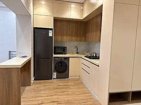Kirayə verilir 2 otaqlı mənzil 65 m² — Bakı 2 otaq 65.00 m²