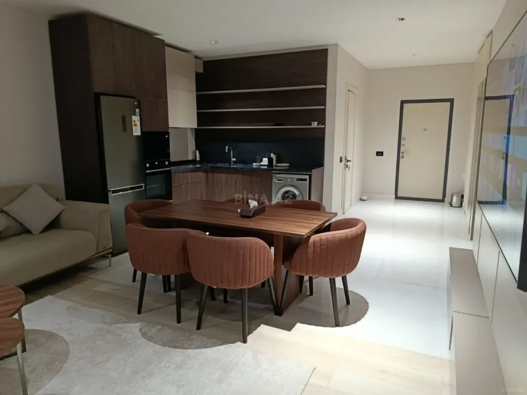 Kirayə verilir 2 otaqlı mənzil 100 m²