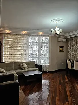 Kirayə verilir 3 otaqlı mənzil 120 m² — Bakı, Nərimanov 3 otaq 120.00 m²