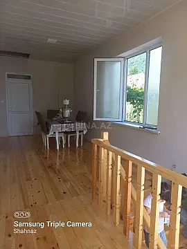Kirayə verilir 3 otaqlı həyət evi 150 m² — Qax 3 otaq 150.00 m²