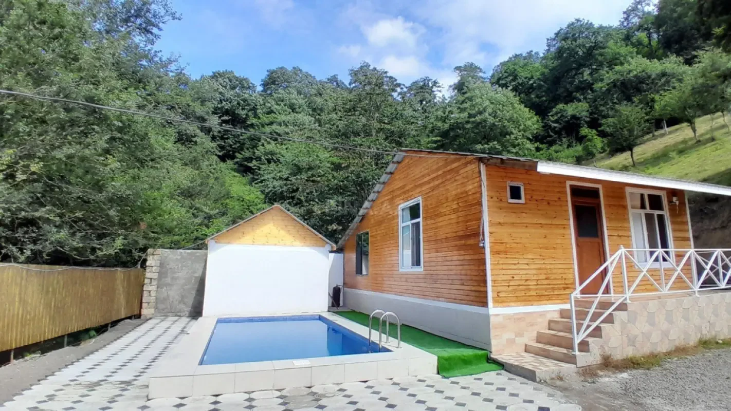 Kirayə verilir 3 otaqlı həyət evi 250 m²