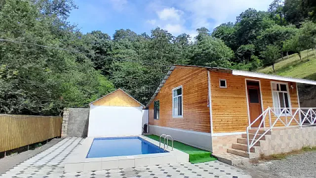 Kirayə verilir 3 otaqlı həyət evi 250 m² — Lerik 3 otaq 250.00 m²
