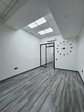 Kirayə verilir 1 otaqlı ofis 45 m² — Bakı 1 otaq 45.00 m²