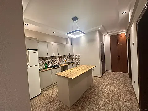Kirayə verilir 3 otaqlı mənzil 100 m² — Bakı 3 otaq 100.00 m²