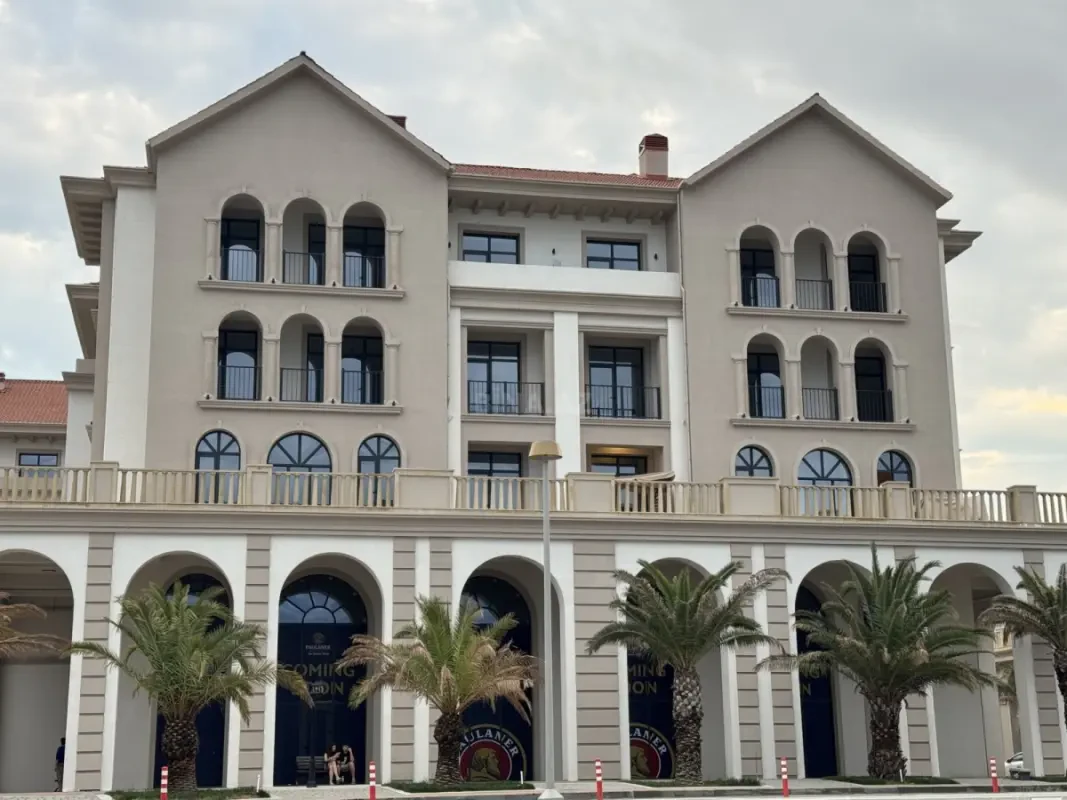 Kirayə verilir 2 otaqlı mənzil 80 m²