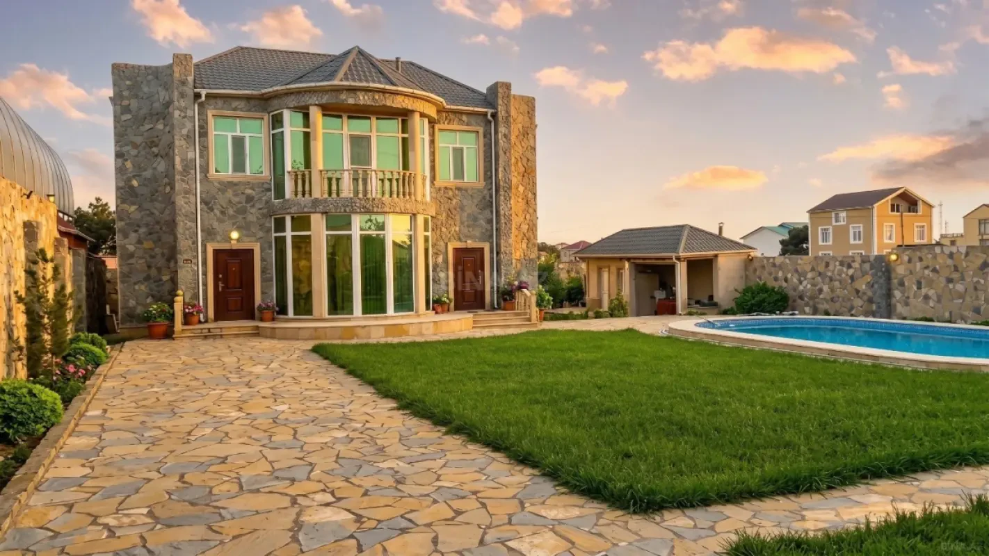 Kirayə verilir 6 otaqlı həyət evi 300 m²
