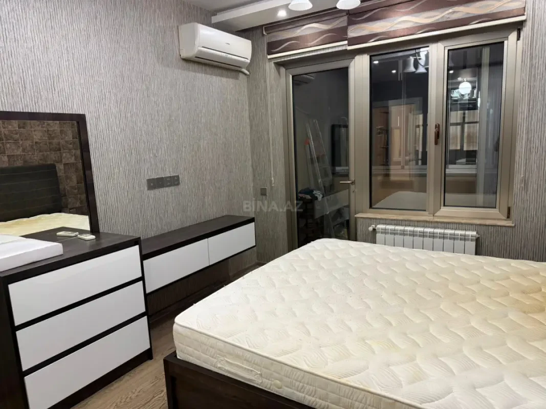 Kirayə verilir 2 otaqlı mənzil 61 m²