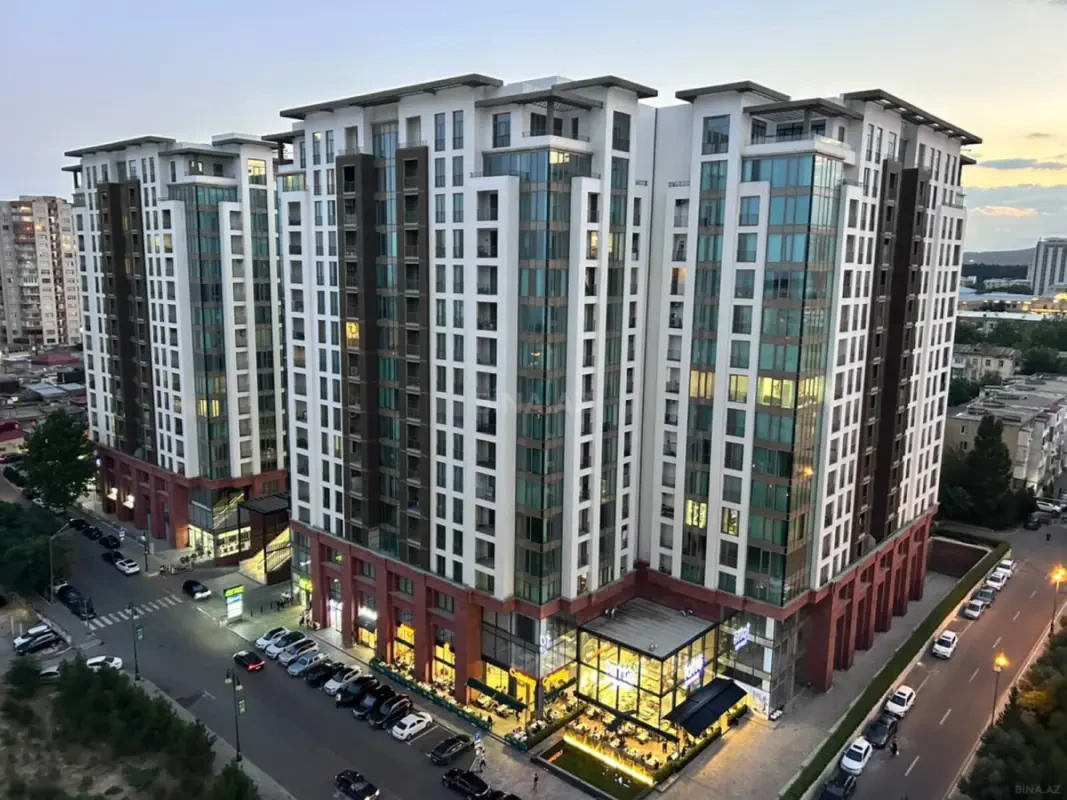 Kirayə verilir 3 otaqlı mənzil 130 m²