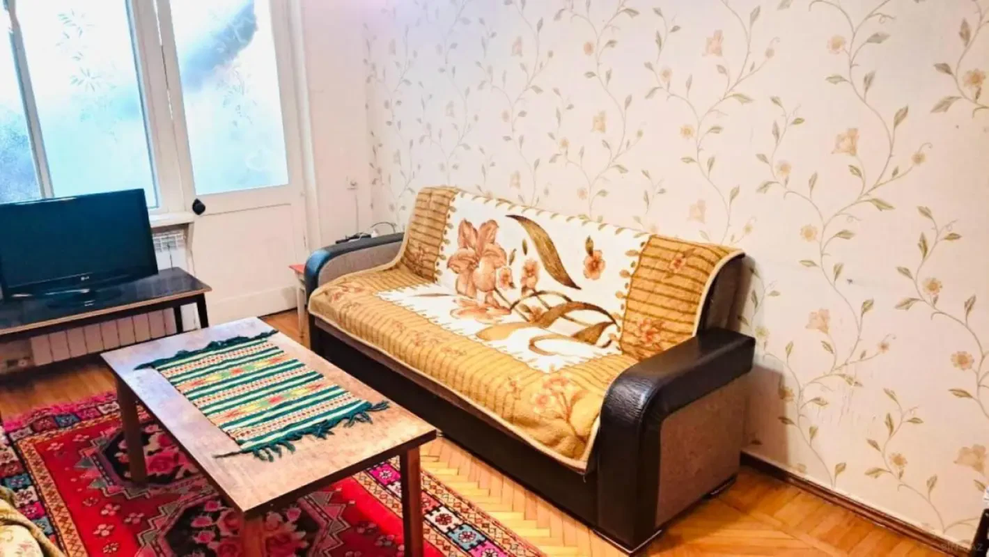 Kirayə verilir 2 otaqlı mənzil 50 m²