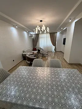 Kirayə verilir 3 otaqlı mənzil 148 m² — Bakı 3 otaq 148.00 m²