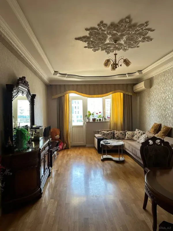 Kirayə verilir 3 otaqlı mənzil 150 m²
