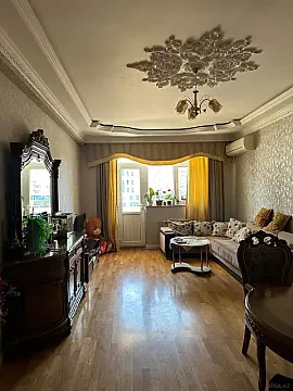 Kirayə verilir 3 otaqlı mənzil 150 m² — Bakı 3 otaq 150.00 m²