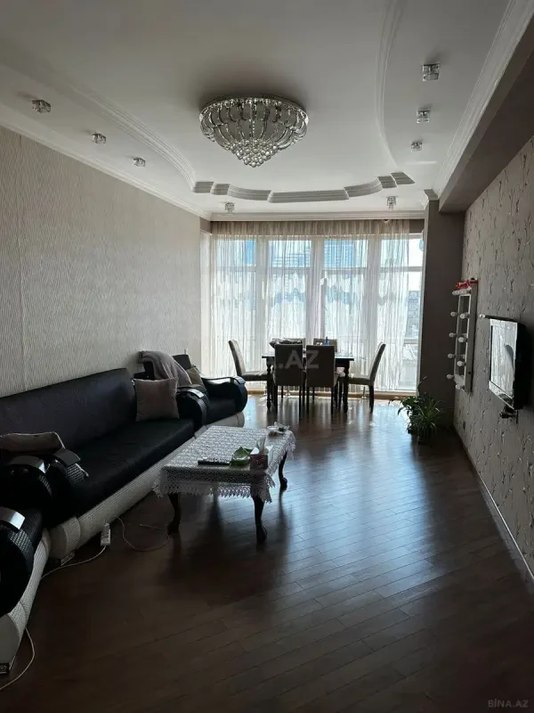 Kirayə verilir 2 otaqlı mənzil 100 m²