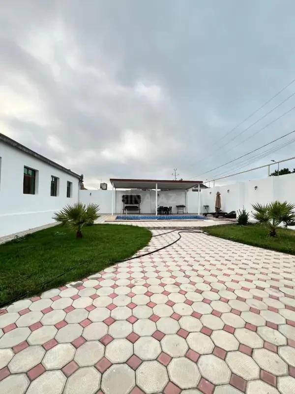 Kirayə verilir 3 otaqlı həyət evi 350 m²