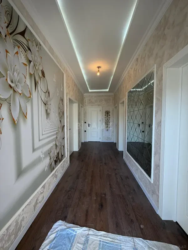 Satılır 4 otaqlı həyət evi 200 m²