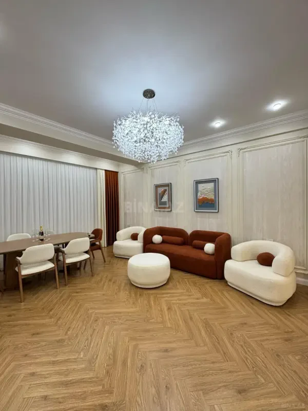 Kirayə verilir 3 otaqlı mənzil 110 m²