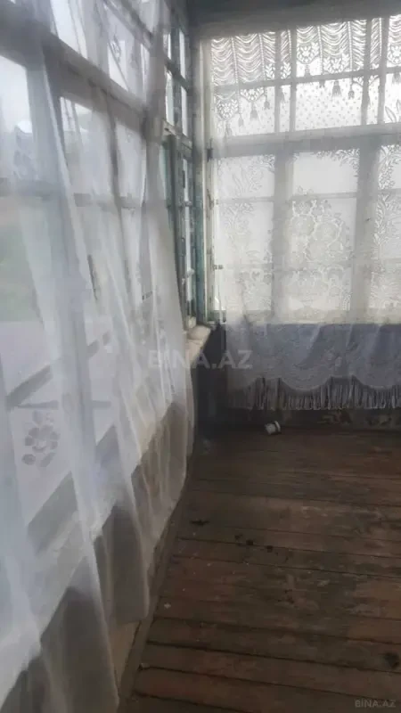 Satılır 6 otaqlı həyət evi 140 m²