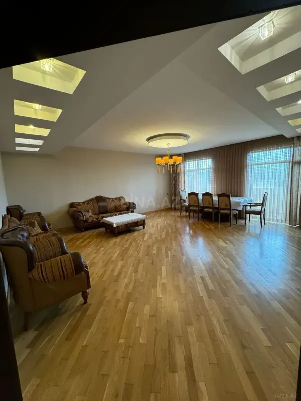 Kirayə verilir 3 otaqlı mənzil 170 m²