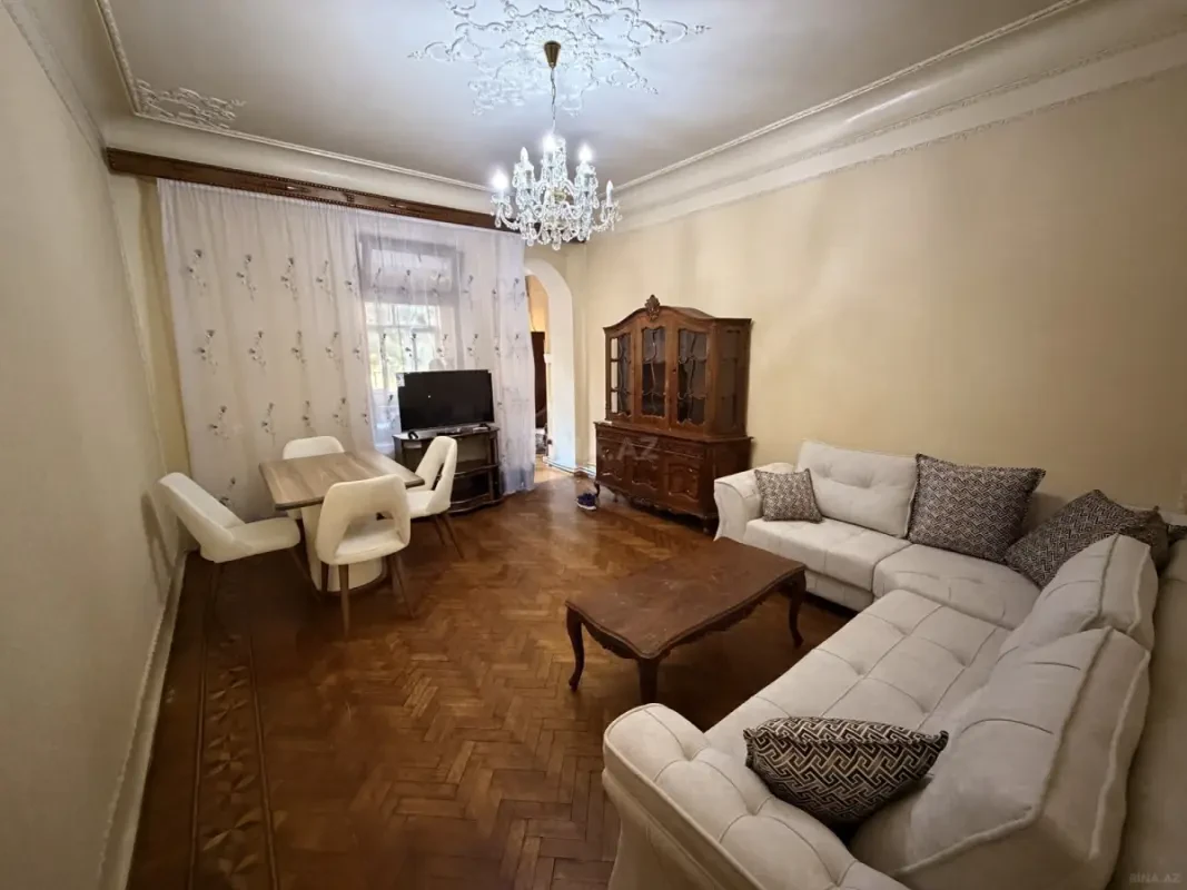 Kirayə verilir 4 otaqlı mənzil 80 m²