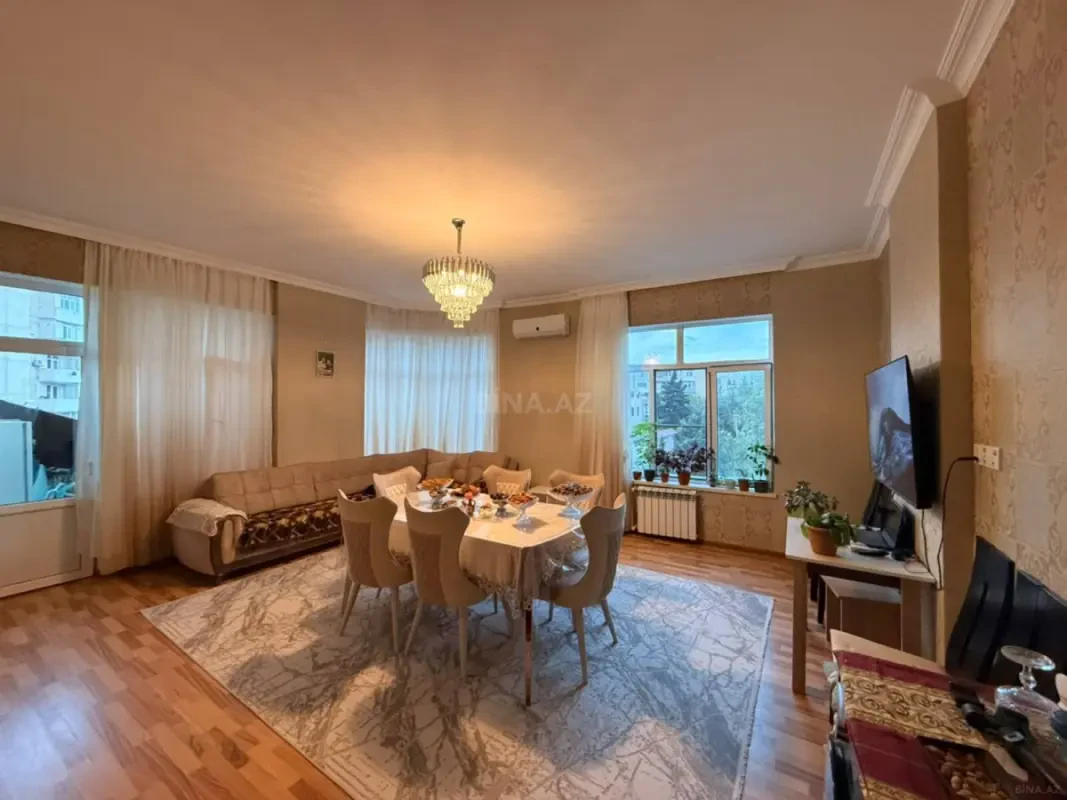 Kirayə verilir 3 otaqlı mənzil 97 m²