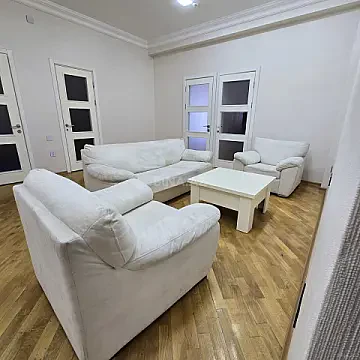 Kirayə verilir 4 otaqlı mənzil 120 m² — Bakı, Xətai 4 otaq 120.00 m²