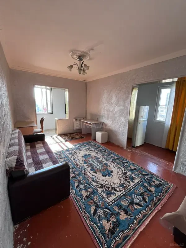 Kirayə verilir 2 otaqlı mənzil 45 m²