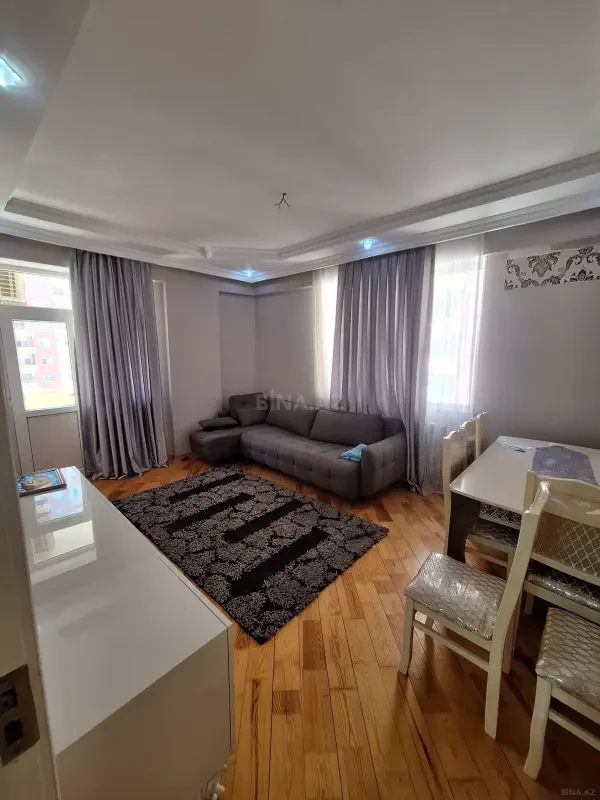 Kirayə verilir 2 otaqlı mənzil 85 m²