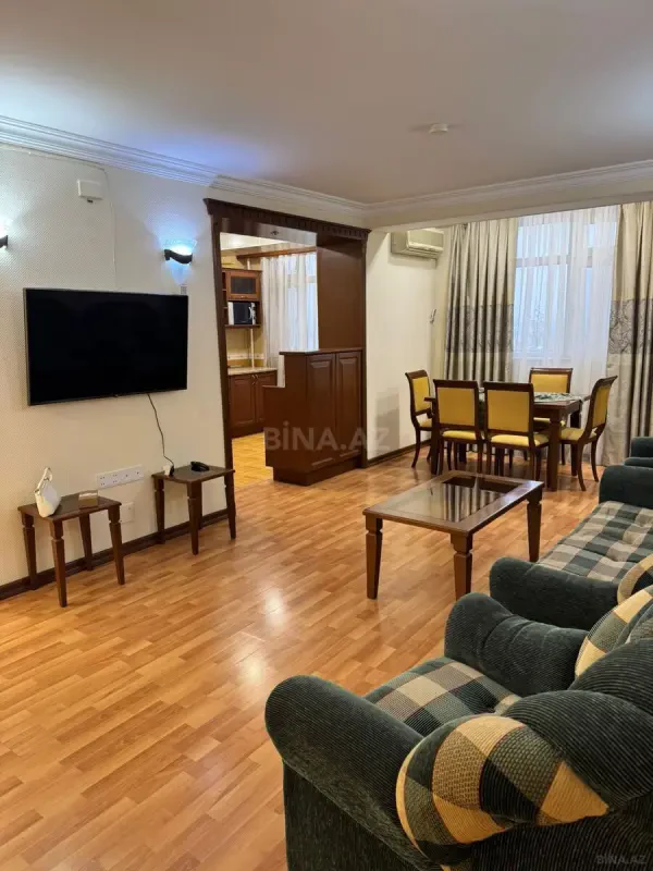 Kirayə verilir 3 otaqlı mənzil 120 m²
