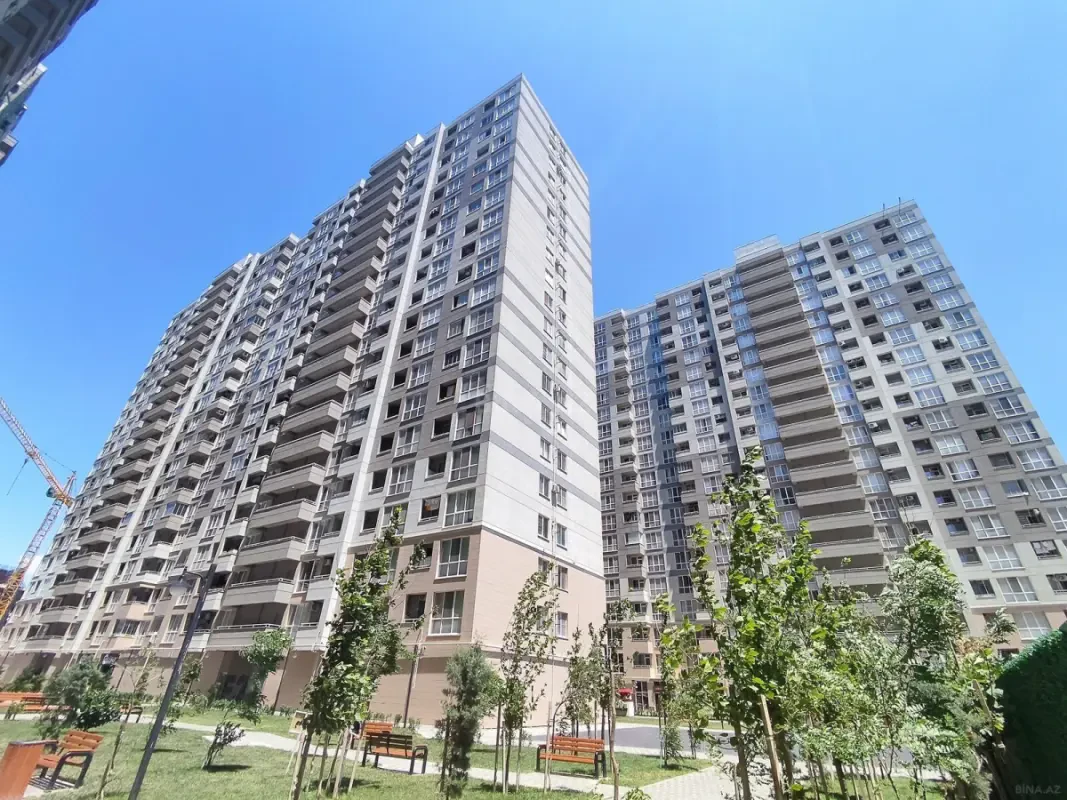 Kirayə verilir 2 otaqlı mənzil 75 m²