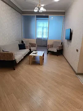 Kirayə verilir 3 otaqlı mənzil 100 m² — Bakı, Nərimanov 3 otaq 100.00 m²