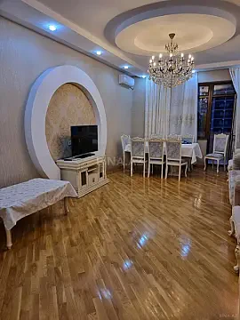 Kirayə verilir 3 otaqlı mənzil 150 m² — Bakı 3 otaq 150.00 m²