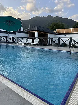 Kirayə verilir 6 otaqlı həyət evi 400 m² — Qəbələ 6 otaq 400.00 m²