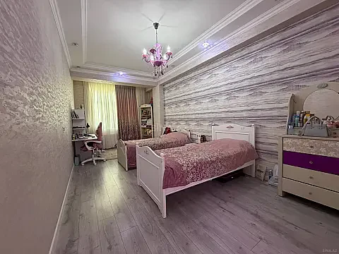 Satılır 3 otaqlı mənzil 146 m² — Bakı, Əhmədli 3 otaq 146.00 m²