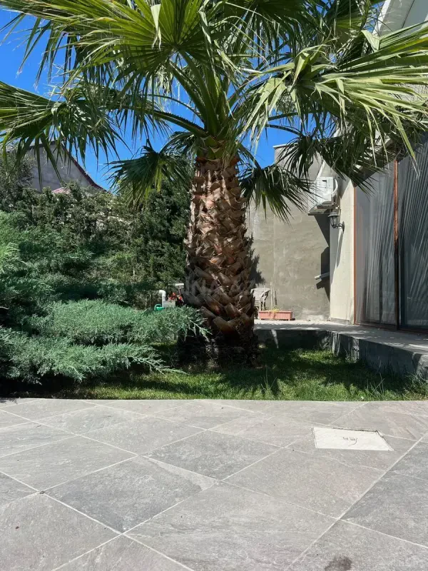 Kirayə verilir 4 otaqlı həyət evi 200 m²