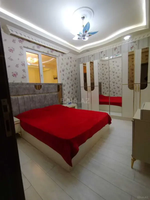 Kirayə verilir 2 otaqlı mənzil 100 m²