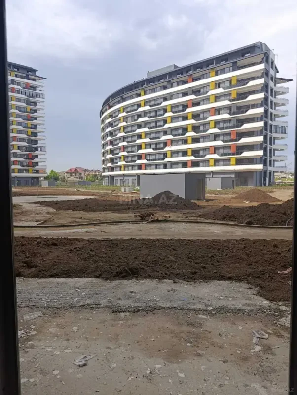 Satılır 2 otaqlı mənzil 79.4 m²