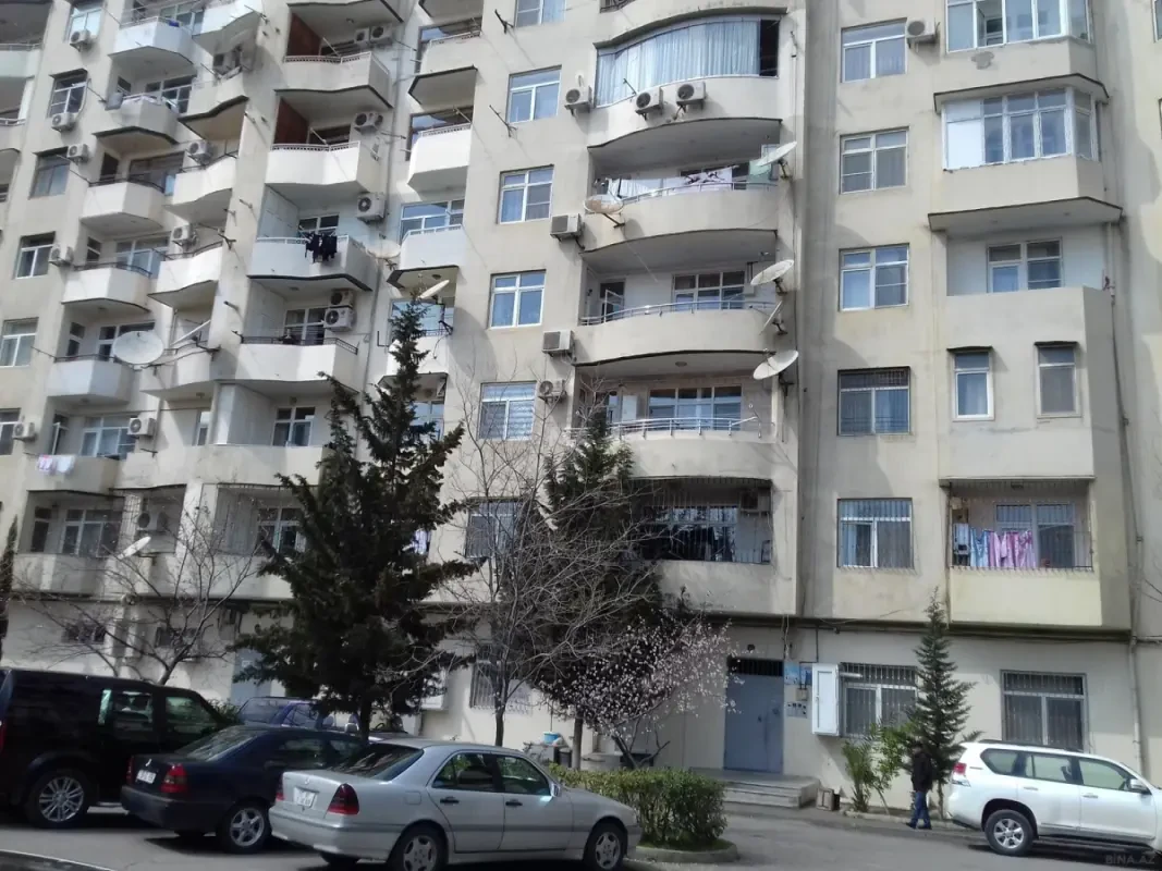 Kirayə verilir 3 otaqlı mənzil 140 m²