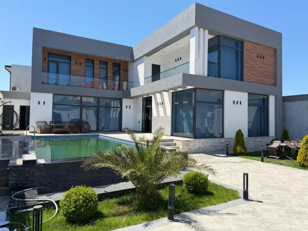 Kirayə verilir 5 otaqlı həyət evi 450 m²