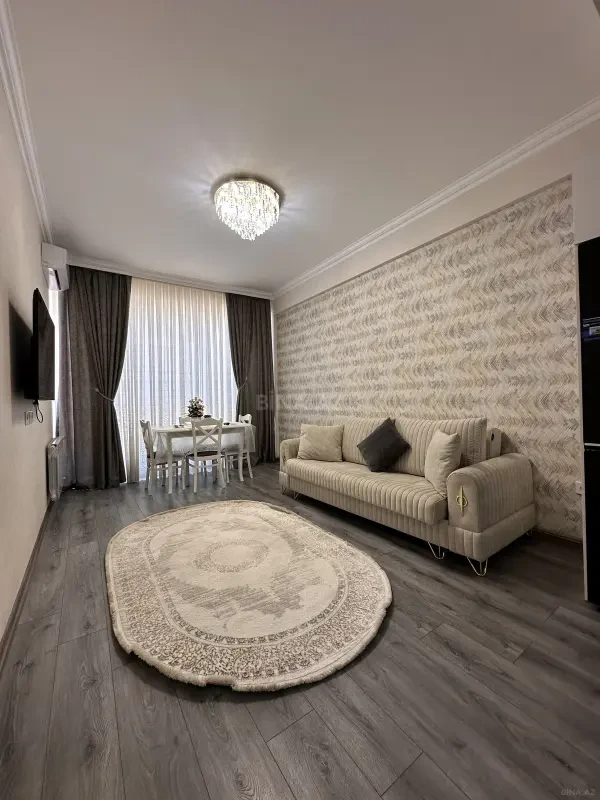 Kirayə verilir 2 otaqlı mənzil 50 m²