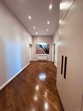 Satılır 3 otaqlı mənzil 160 m² — Bakı 3 otaq 160.00 m²