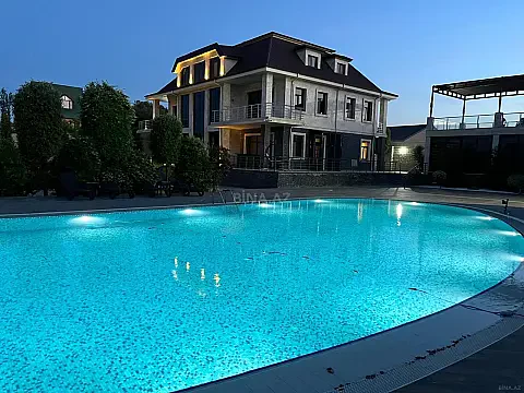 Kirayə verilir 7 otaqlı həyət evi 800 m² — Bakı 7 otaq 800.00 m²
