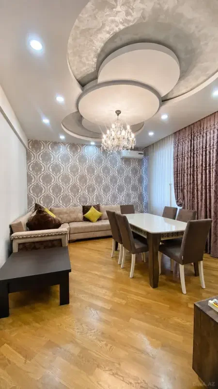 Kirayə verilir 2 otaqlı mənzil 68 m²