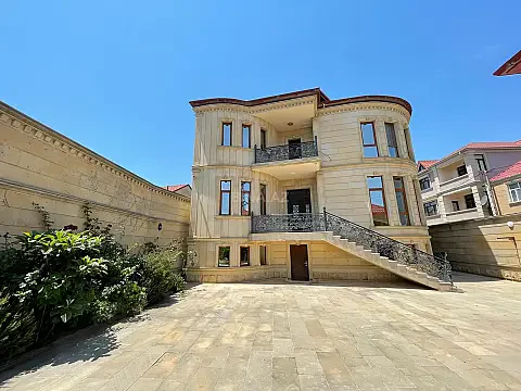Satılır 9 otaqlı həyət evi 338.3 m² — Bakı 9 otaq 338.30 m²