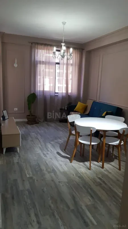 Satılır 2 otaqlı mənzil 62 m²